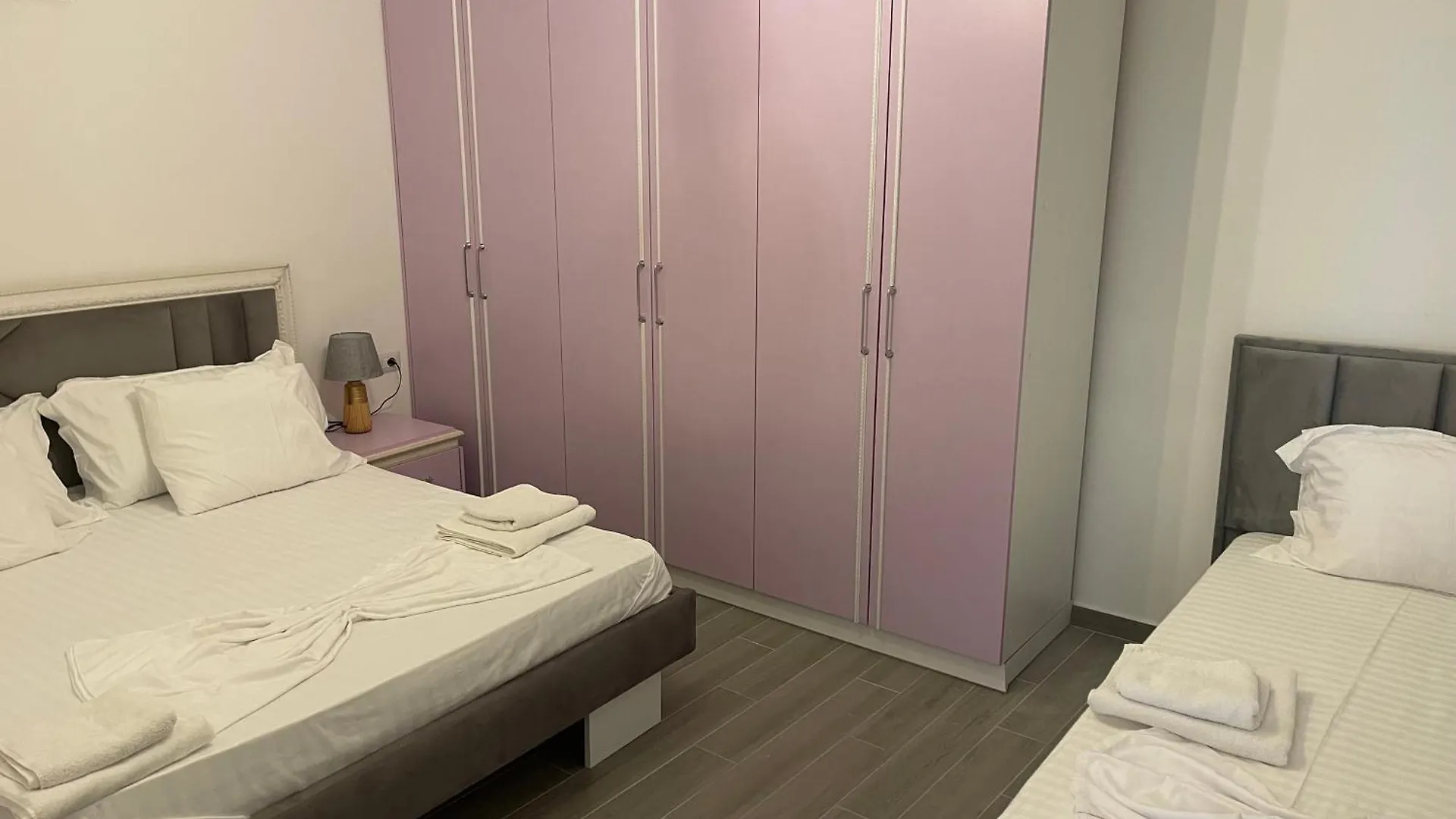 Guest House Doko Berat Daire